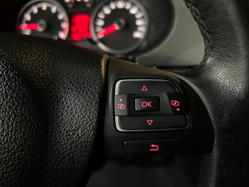 VOLKSWAGEN SAVEIRO 1.6 CE CROSS 2014/2014 IDEAL VEÍCULOS LAJEADO / Carros no Vale