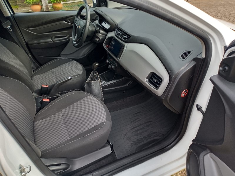 CHEVROLET ONIX 1.0 JOY 8V 2018/2019 ALTERNATIVA VEÍCULOS LAJEADO / Carros no Vale
