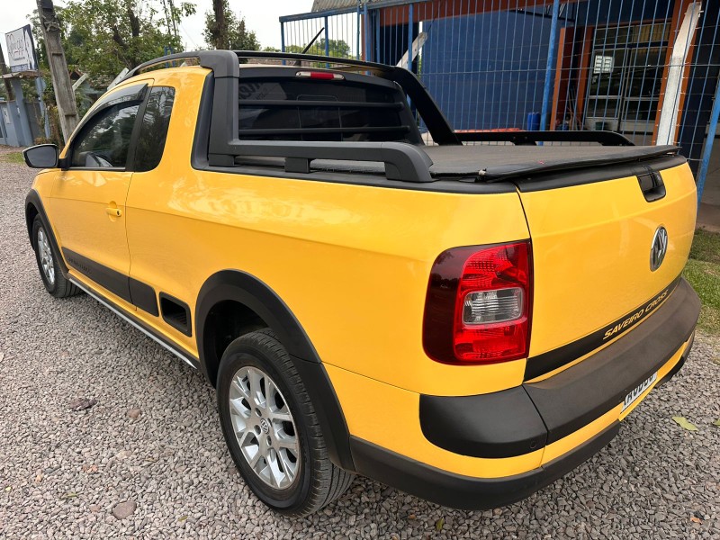 VOLKSWAGEN SAVEIRO CROSS CE 1.6 /2014 MENEGHINI VEÍCULOS ARROIO DO MEIO / Carros no Vale VOLKSWAGEN SAVEIRO CROSS CE 1.6 /2014 MENEGHINI VEÍCULOS ARROIO DO MEIO / Carros no Vale