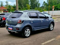 RENAULT SANDERO 1.6 STEPWAY 16V FLEX 4P AUTOMÁTICO 2015/2015 CRUZEIRO MULTIMARCAS CRUZEIRO DO SUL / Carros no Vale