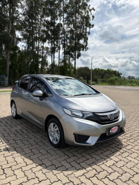 HONDA FIT 1.5 LX 16V /2015 NEURI VEÍCULOS LAJEADO / Carros no Vale