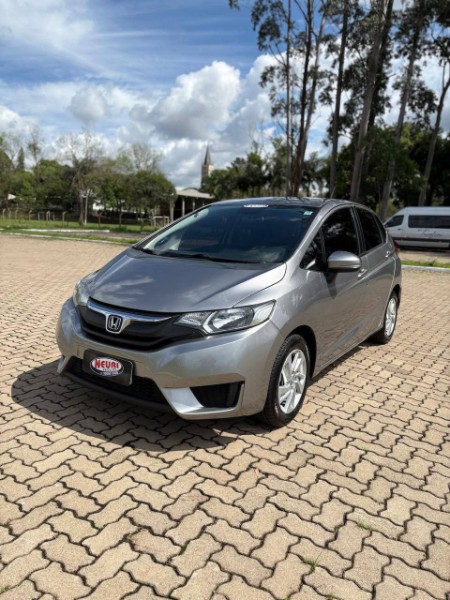HONDA FIT 1.5 LX 16V /2015 NEURI VEÍCULOS LAJEADO / Carros no Vale