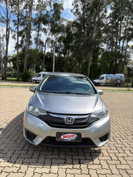 HONDA FIT 1.5 LX 16V /2015 NEURI VEÍCULOS LAJEADO / Carros no Vale