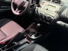 HONDA FIT 1.5 LX 16V /2015 NEURI VEÍCULOS LAJEADO / Carros no Vale