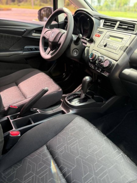 HONDA FIT 1.5 LX 16V /2015 NEURI VEÍCULOS LAJEADO / Carros no Vale