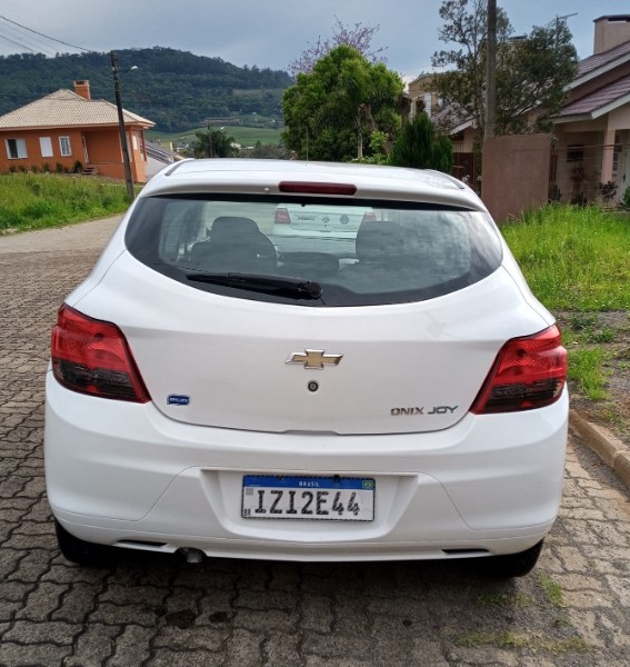 CHEVROLET ONIX 1.0 JOY 8V 2019/2019 ALTERNATIVA VEÍCULOS LAJEADO / Carros no Vale