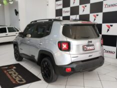 JEEP RENEGADE 1.8 16V NIGHT EAGLE 4X2 2021/2021 TIAGO AUTOMÓVEIS VENÂNCIO AIRES / Carros no Vale