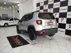 JEEP RENEGADE 1.8 16V NIGHT EAGLE 4X2 2021/2021 TIAGO AUTOMÓVEIS VENÂNCIO AIRES / Carros no Vale