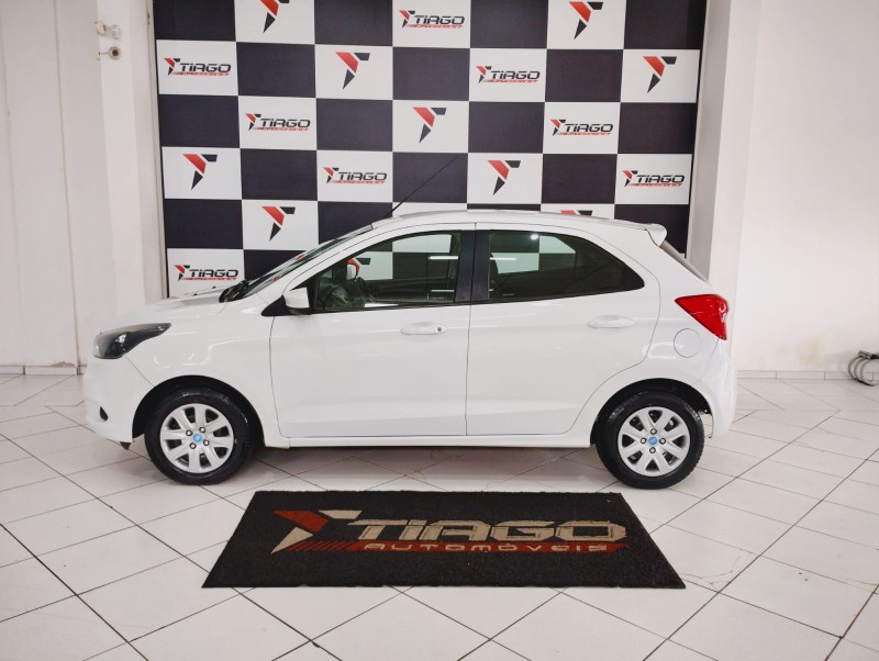 FORD KA 1.0 SE PLUS 2018/2018 TIAGO AUTOMÓVEIS VENÂNCIO AIRES / Carros no Vale