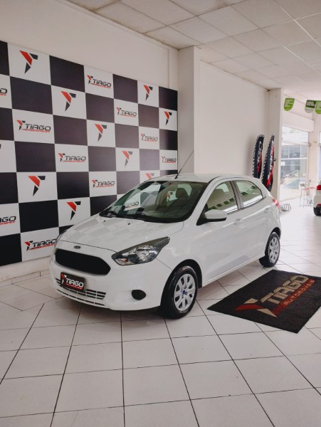 FORD KA 1.0 SE PLUS 2018/2018 TIAGO AUTOMÓVEIS VENÂNCIO AIRES / Carros no Vale
