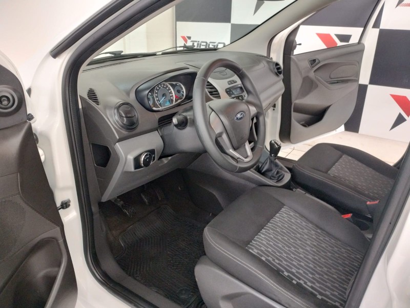 FORD KA 1.0 SE PLUS 2018/2018 TIAGO AUTOMÓVEIS VENÂNCIO AIRES / Carros no Vale