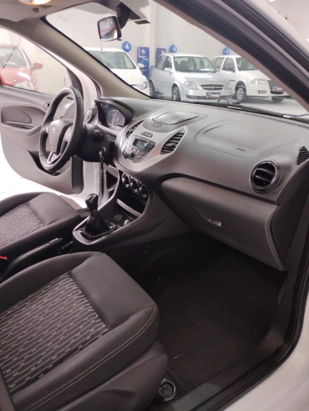 FORD KA 1.0 SE PLUS 2018/2018 TIAGO AUTOMÓVEIS VENÂNCIO AIRES / Carros no Vale