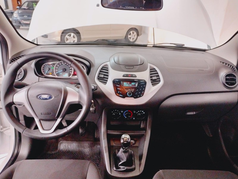 FORD KA 1.0 SE PLUS 2018/2018 TIAGO AUTOMÓVEIS VENÂNCIO AIRES / Carros no Vale