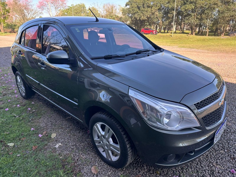 CHEVROLET AGILE LTZ 1.4 2009/2010 MENEGHINI VEÍCULOS ARROIO DO MEIO / Carros no Vale CHEVROLET AGILE LTZ 1.4 2009/2010 MENEGHINI VEÍCULOS ARROIO DO MEIO / Carros no Vale