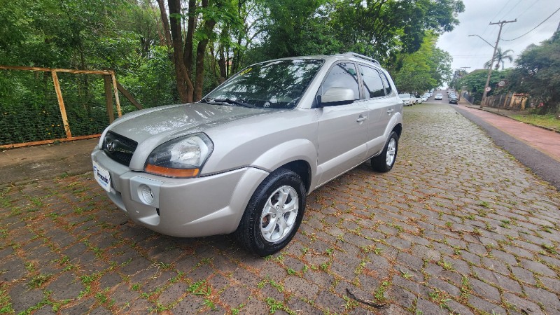 HYUNDAI TUCSON 2.0 GL 2WD 16V 2009/2010 FERNANDO AUTOMÓVEIS | REVENDA DE CARROS ARROIO DO MEIO ARROIO DO MEIO / Carros no Vale