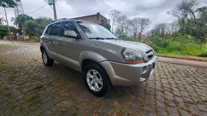 HYUNDAI TUCSON 2.0 GL 2WD 16V 2009/2010 FERNANDO AUTOMÓVEIS | REVENDA DE CARROS ARROIO DO MEIO ARROIO DO MEIO / Carros no Vale