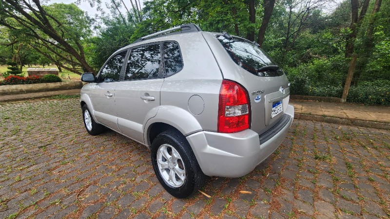HYUNDAI TUCSON 2.0 GL 2WD 16V 2009/2010 FERNANDO AUTOMÓVEIS | REVENDA DE CARROS ARROIO DO MEIO ARROIO DO MEIO / Carros no Vale