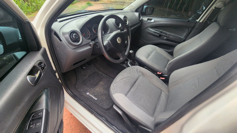 VOLKSWAGEN VOYAGE 1.6 2012/2013 FERNANDO AUTOMÓVEIS | REVENDA DE CARROS ARROIO DO MEIO ARROIO DO MEIO / Carros no Vale