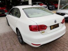 VOLKSWAGEN VW/JETTA TSI HIGHILINE 2.0 /2014 CHIMA VEÍCULOS VENÂNCIO AIRES / Carros no Vale