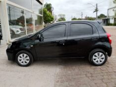 TOYOTA ETIOS XS 1.5 FLEX 16V 5P MEC. /2017 CHIMA VEÍCULOS VENÂNCIO AIRES / Carros no Vale