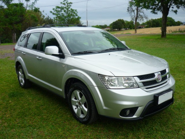 FIAT FREEMONT 2.4 PRECISION 16V GASOLINA 4P AUTOMÁTICO 2012/2012 PREMIUM AUTOMÓVEIS ARROIO DO MEIO / Carros no Vale FIAT FREEMONT 2.4 PRECISION 16V GASOLINA 4P AUTOMÁTICO 2012/2012 PREMIUM AUTOMÓVEIS ARROIO DO MEIO / Carros no Vale