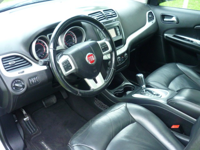 FIAT FREEMONT 2.4 PRECISION 16V GASOLINA 4P AUTOMÁTICO 2012/2012 PREMIUM AUTOMÓVEIS ARROIO DO MEIO / Carros no Vale FIAT FREEMONT 2.4 PRECISION 16V GASOLINA 4P AUTOMÁTICO 2012/2012 PREMIUM AUTOMÓVEIS ARROIO DO MEIO / Carros no Vale