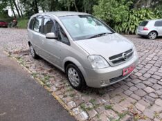 CHEVROLET MERIVA 1.8 2004/2004 ELY AUTOMÓVEIS LAJEADO / Carros no Vale