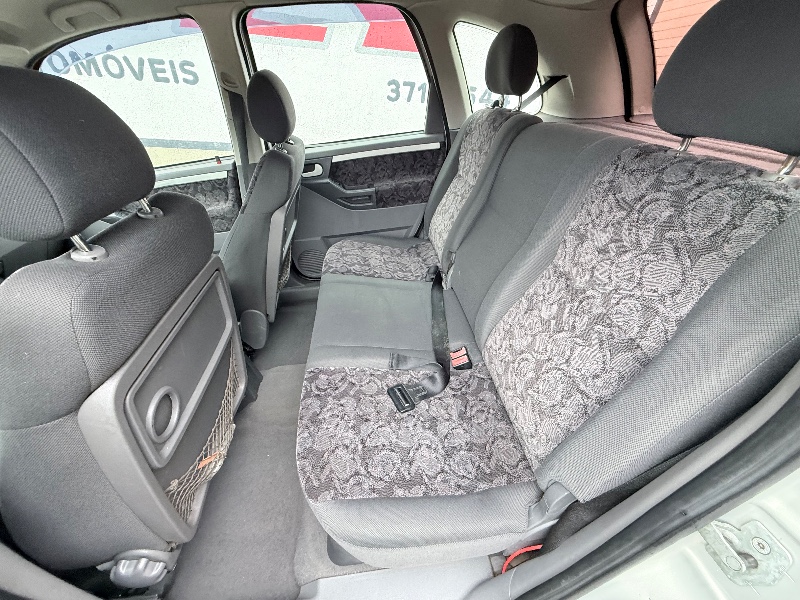 CHEVROLET MERIVA 1.8 2004/2004 ELY AUTOMÓVEIS LAJEADO / Carros no Vale