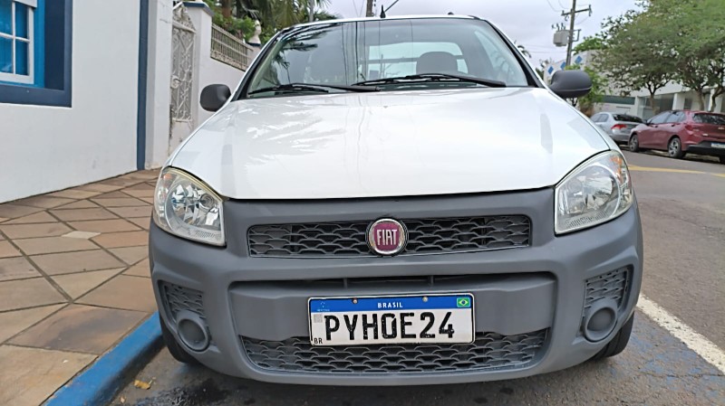 FIAT STRADA 1.4 MPI HARD WORKING CS 8V FLEX 2P MANUAL 2016/2016 ADRIANO VEÍCULOS CRUZEIRO DO SUL / Carros no Vale