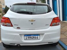 CHEVROLET ONIX 1.0 MT JOY 2018/2018 ADRIANO VEÍCULOS CRUZEIRO DO SUL / Carros no Vale