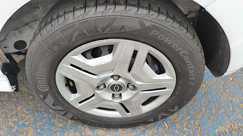 CHEVROLET ONIX 1.0 MT JOY 2018/2018 ADRIANO VEÍCULOS CRUZEIRO DO SUL / Carros no Vale