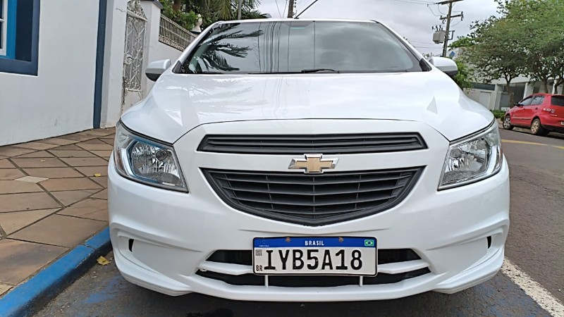CHEVROLET PRISMA 1.0 JOY 8V 2018 2017/2018 ADRIANO VEÍCULOS CRUZEIRO DO SUL / Carros no Vale