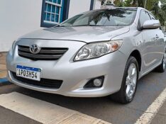 TOYOTA COROLLA 1.8 XEI 16V FLEX 4P AUTOMÁTICO 2009/2009 ADRIANO VEÍCULOS CRUZEIRO DO SUL / Carros no Vale