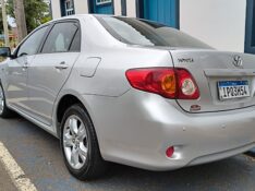 TOYOTA COROLLA 1.8 XEI 16V FLEX 4P AUTOMÁTICO 2009/2009 ADRIANO VEÍCULOS CRUZEIRO DO SUL / Carros no Vale