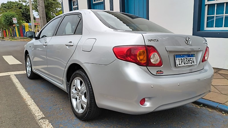 TOYOTA COROLLA 1.8 XEI 16V FLEX 4P AUTOMÁTICO 2009/2009 ADRIANO VEÍCULOS CRUZEIRO DO SUL / Carros no Vale