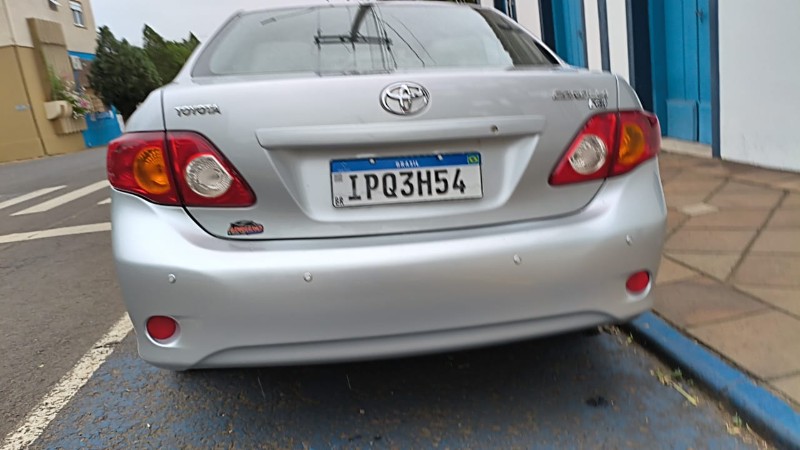 TOYOTA COROLLA 1.8 XEI 16V FLEX 4P AUTOMÁTICO 2009/2009 ADRIANO VEÍCULOS CRUZEIRO DO SUL / Carros no Vale