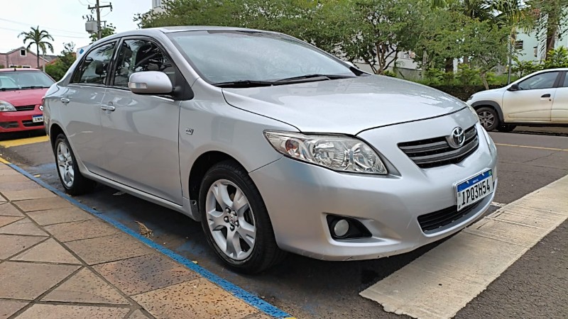 TOYOTA COROLLA 1.8 XEI 16V FLEX 4P AUTOMÁTICO 2009/2009 ADRIANO VEÍCULOS CRUZEIRO DO SUL / Carros no Vale