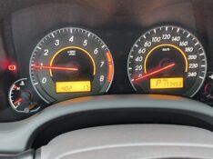 TOYOTA COROLLA 1.8 XEI 16V FLEX 4P AUTOMÁTICO 2009/2009 ADRIANO VEÍCULOS CRUZEIRO DO SUL / Carros no Vale