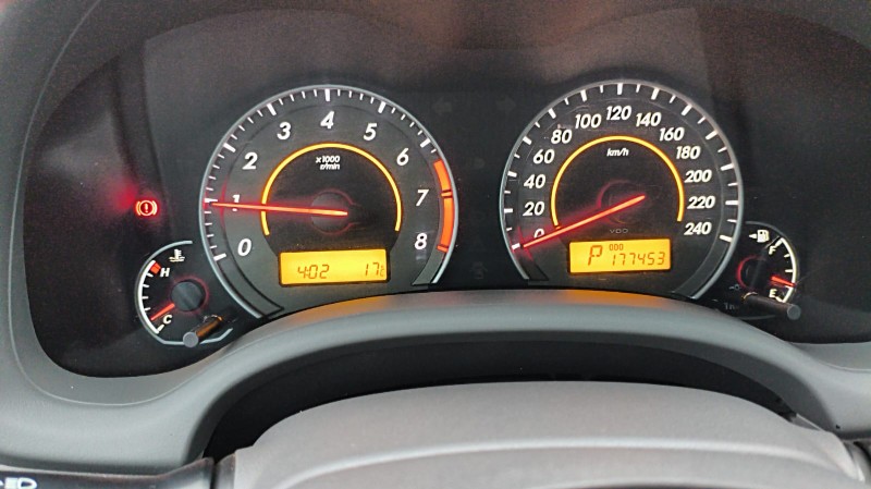 TOYOTA COROLLA 1.8 XEI 16V FLEX 4P AUTOMÁTICO 2009/2009 ADRIANO VEÍCULOS CRUZEIRO DO SUL / Carros no Vale