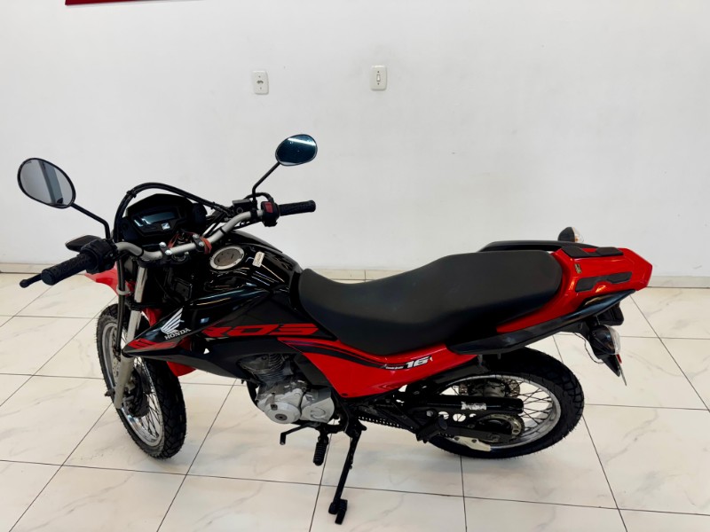HONDA MOTOS NXR 160 BROS ESDD 2018/2018 LUCAS AUTOMÓVEIS BOM RETIRO DO SUL / Carros no Vale
