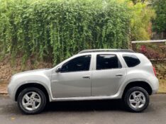 RENAULT DUSTER DYNAMIQUE 1.6 2012/2013 ESTAÇÃO DO CARRO ESTRELA / Carros no Vale