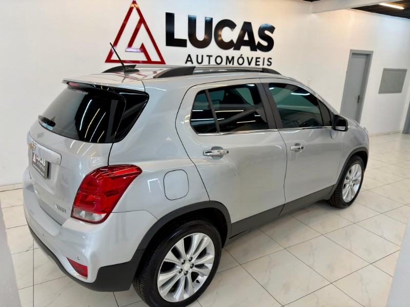 CHEVROLET TRACKER 1.4 TURBO PREMIER 2018/2018 LUCAS AUTOMÓVEIS BOM RETIRO DO SUL / Carros no Vale