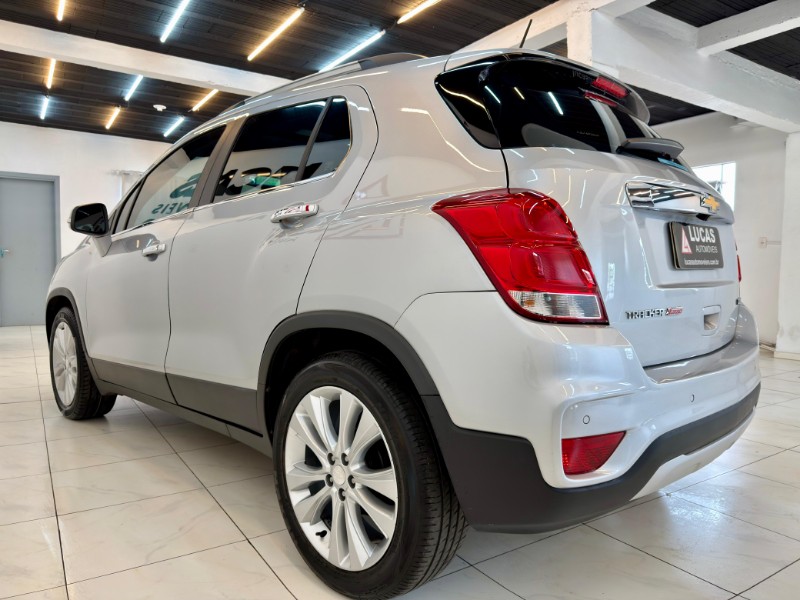 CHEVROLET TRACKER 1.4 TURBO PREMIER 2018/2018 LUCAS AUTOMÓVEIS BOM RETIRO DO SUL / Carros no Vale