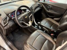 CHEVROLET TRACKER 1.4 TURBO PREMIER 2018/2018 LUCAS AUTOMÓVEIS BOM RETIRO DO SUL / Carros no Vale