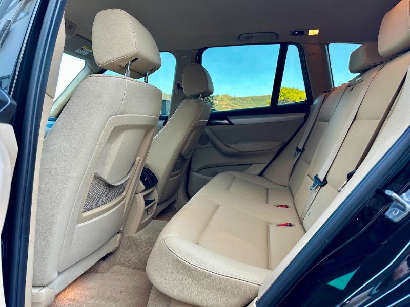 BMW X3 XDRIVE 20I X-LINE 2016/2016 SÉTIMA VEÍCULOS GUAPORÉ / Carros no Vale BMW X3 XDRIVE 20I X-LINE 2016/2016 SÉTIMA VEÍCULOS GUAPORÉ / Carros no Vale