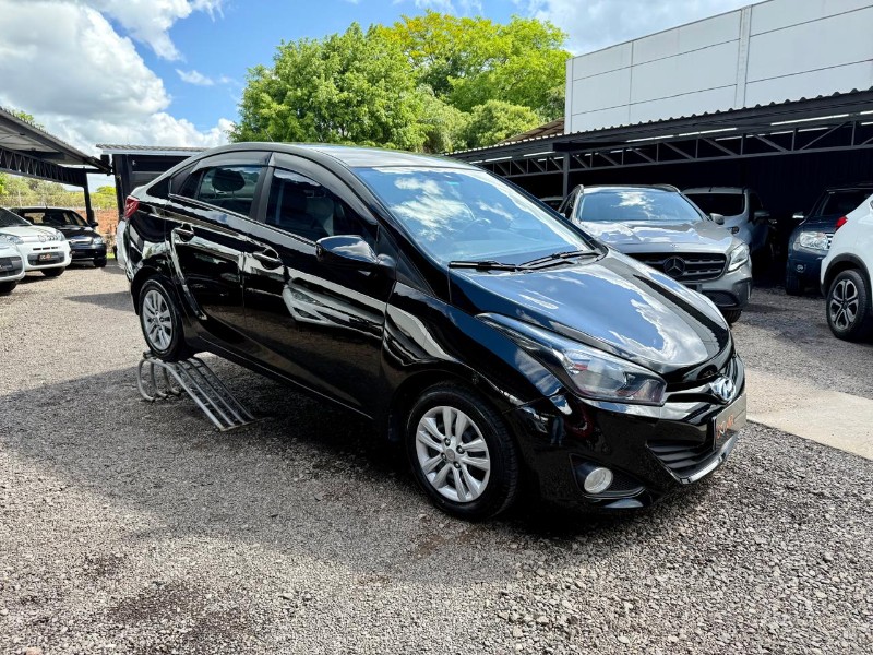 HYUNDAI HB20S 1.0 COMFORT 12V 2014/2014 AR MULTIMARCAS VENÂNCIO AIRES / Carros no Vale