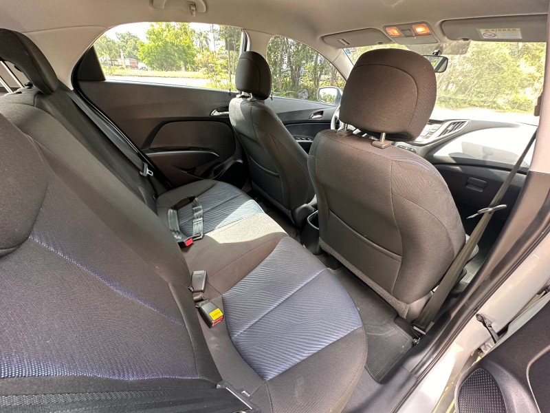 HYUNDAI HB20 COMFORT 1.6 /2015 MENEGHINI VEÍCULOS ARROIO DO MEIO / Carros no Vale