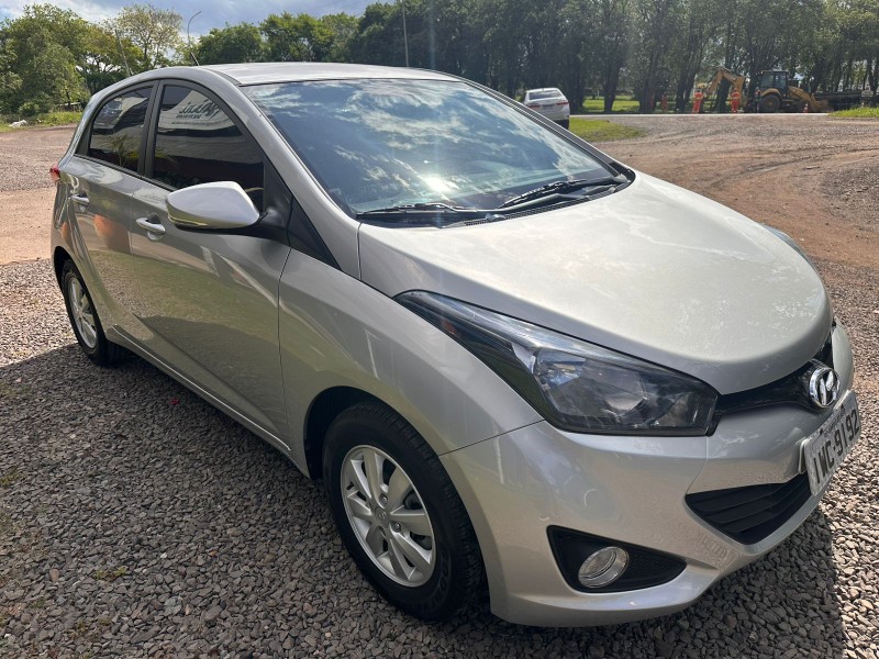 HYUNDAI HB20 COMFORT 1.6 /2015 MENEGHINI VEÍCULOS ARROIO DO MEIO / Carros no Vale