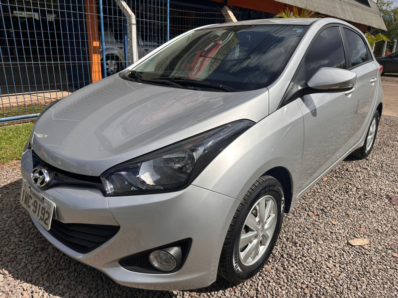 HYUNDAI HB20 COMFORT 1.6 /2015 MENEGHINI VEÍCULOS ARROIO DO MEIO / Carros no Vale