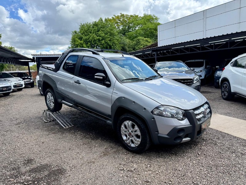 FIAT STRADA ADVENTURE CABINE DUPLA 1.8 MPI 16V FLEX 2011/2012 AR MULTIMARCAS VENÂNCIO AIRES / Carros no Vale